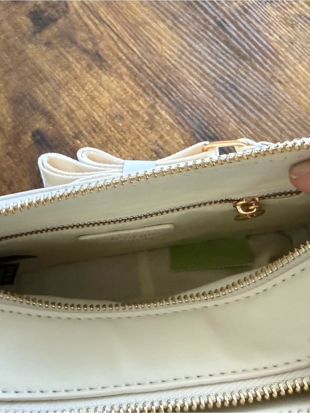Valentino Orlandi Cream Vegan Leather Crossbody Bag with Gold Studs NWT - Picture 6 of 8
